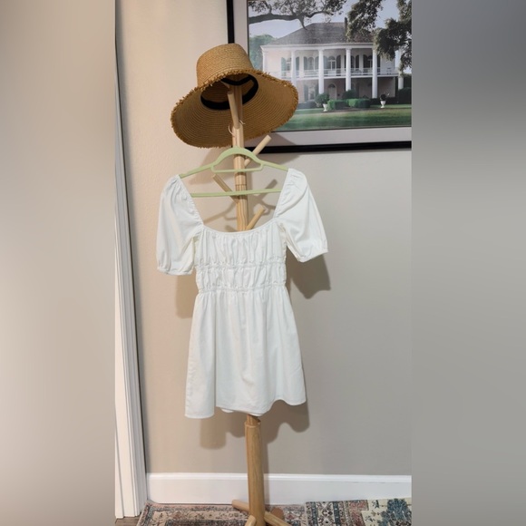 Reformation Woods Dress In White, size XS, brand new, never worn, no flaws. - Picture 10 of 10